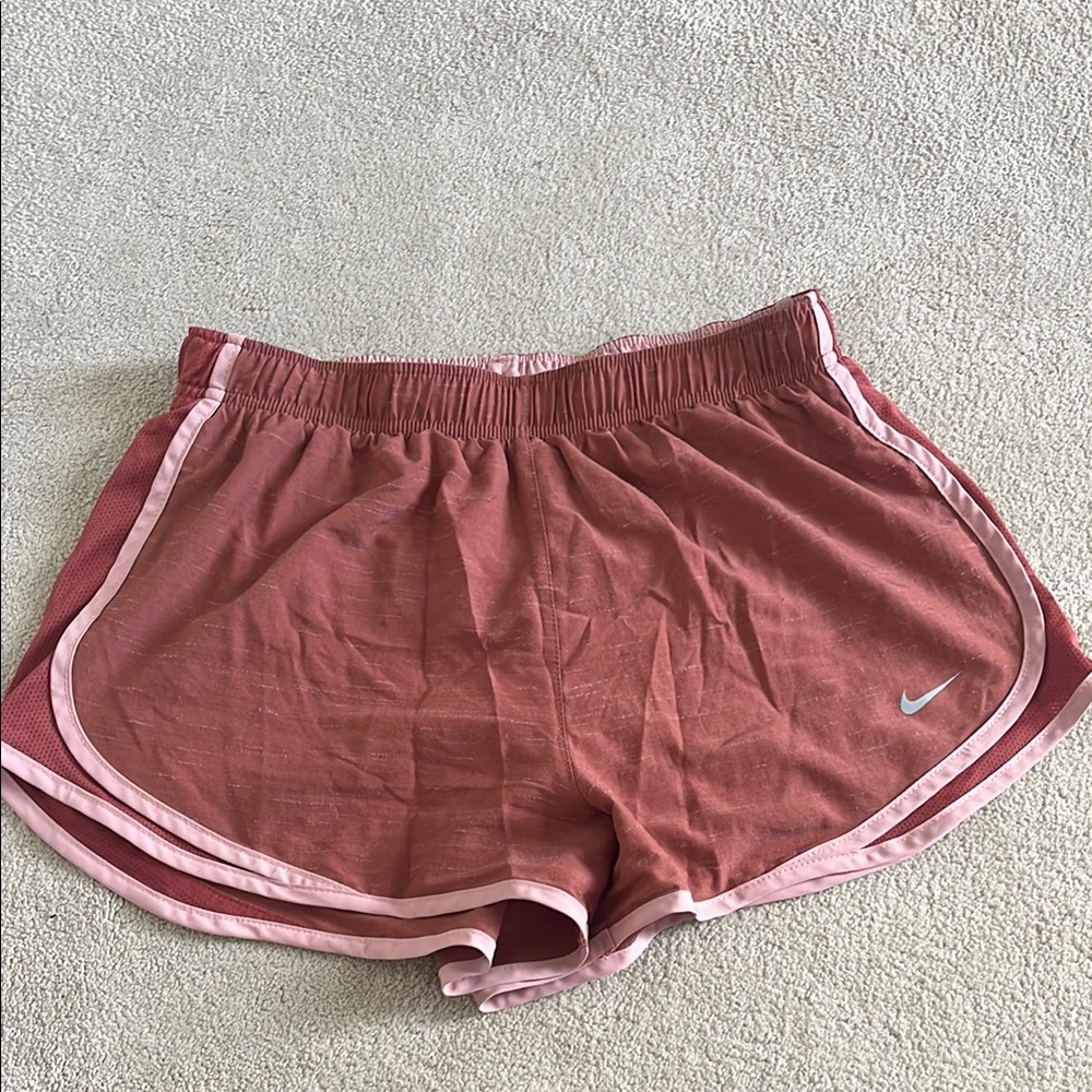 Nike Women's Rose/Pink Athletic Shorts Size Large Drawstring Great